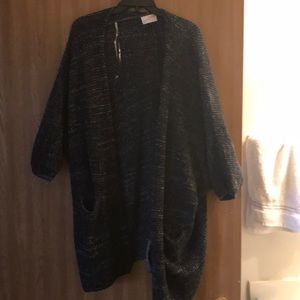 Flowy thick cardigan